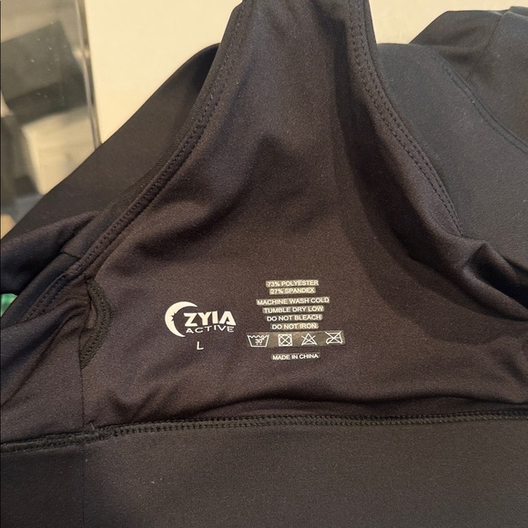 Zyia Black Strappy Sports Bra - Picture 5 of 5